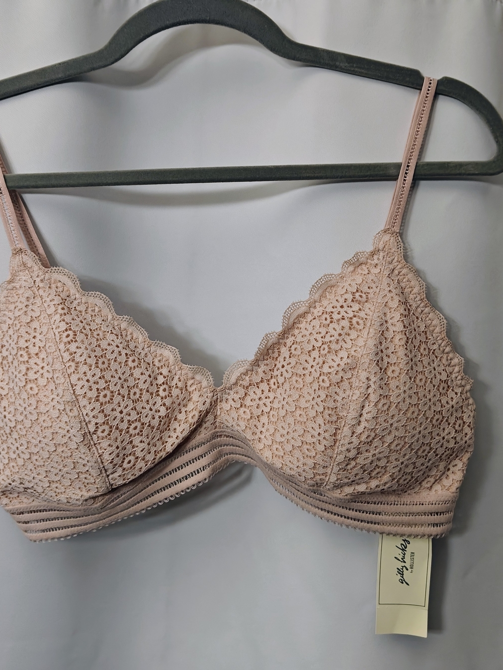 NWT Hollister Blush Pink Bralette - Large